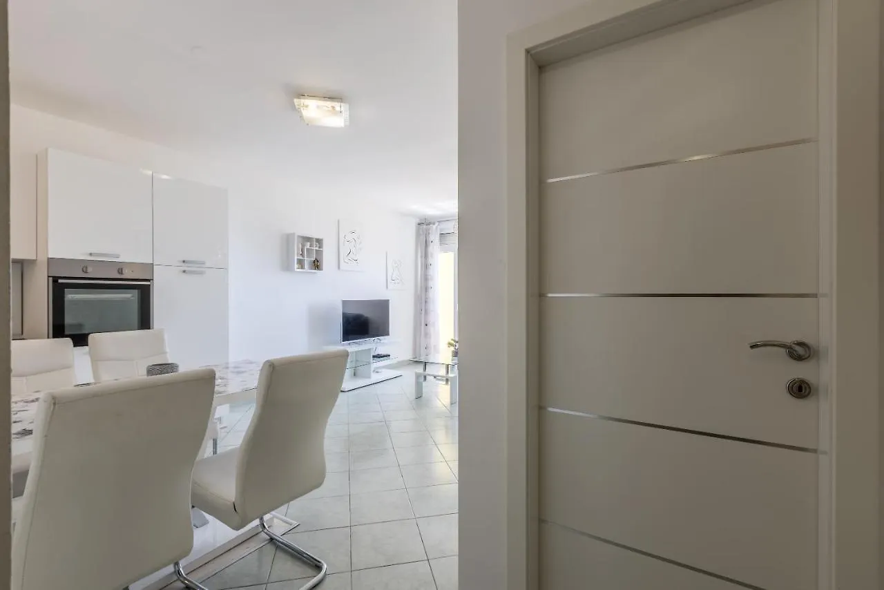 Apartment Larus Split