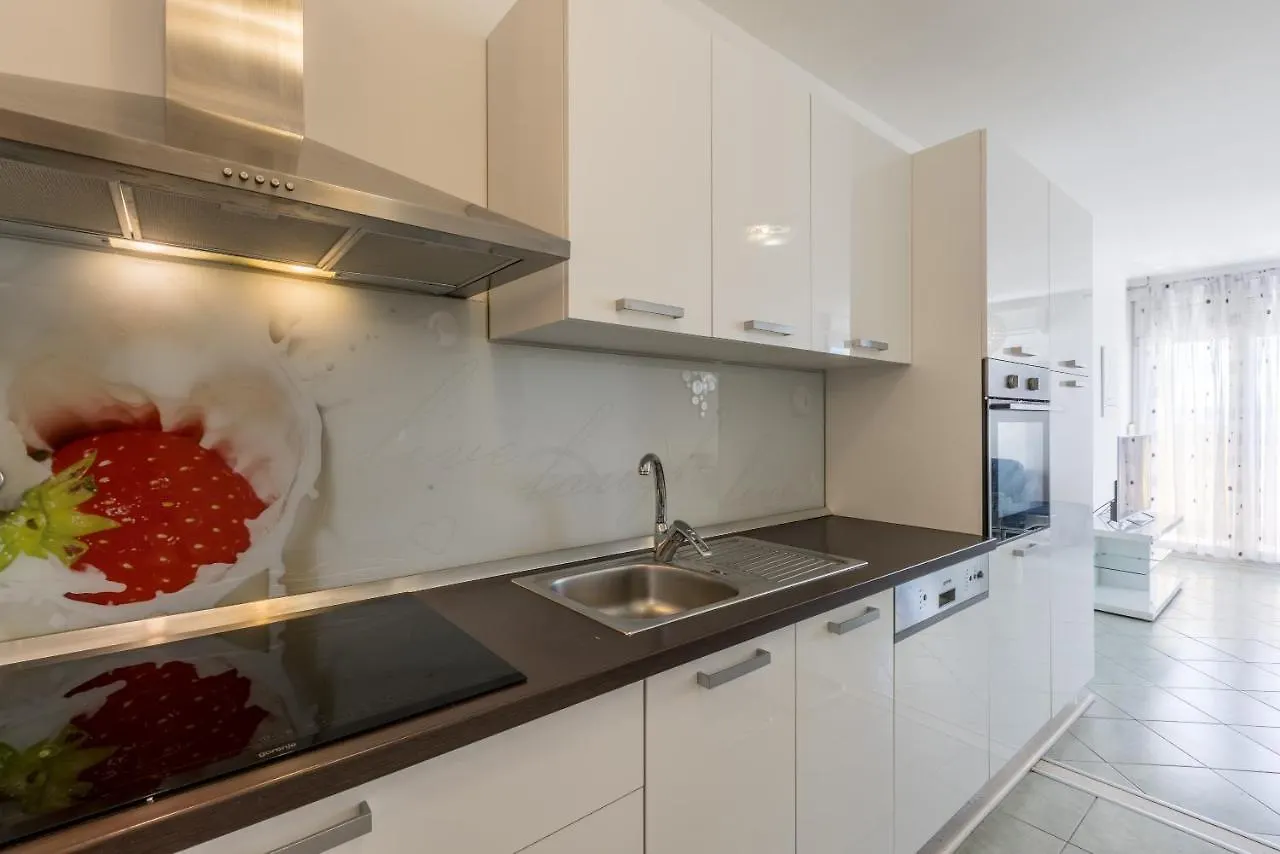 Apartment Larus Split 0*,  Croatia