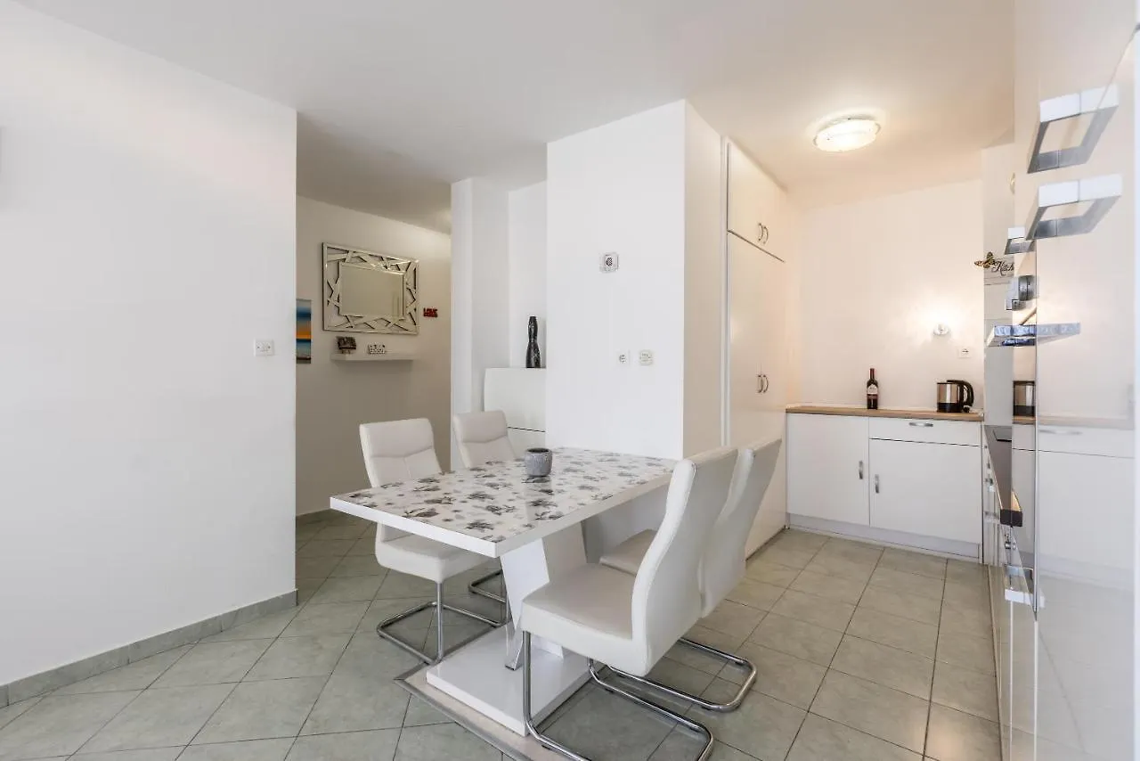 Apartment Larus Split